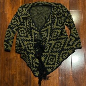 Geometric Patterned Green and Black Women's Cardigan